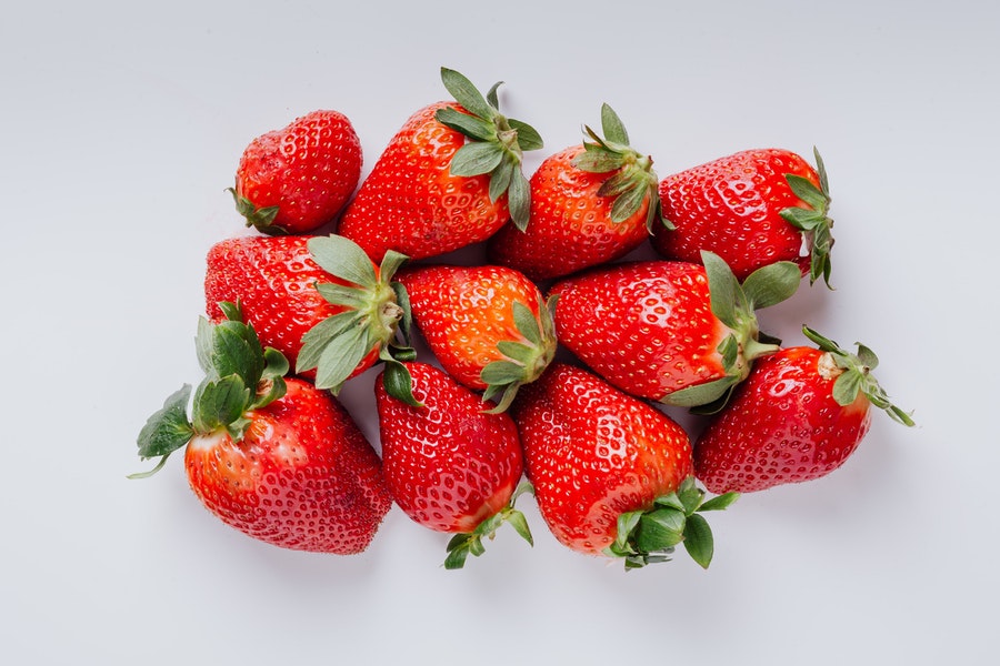 Can Maine Coons Eat Strawberries?